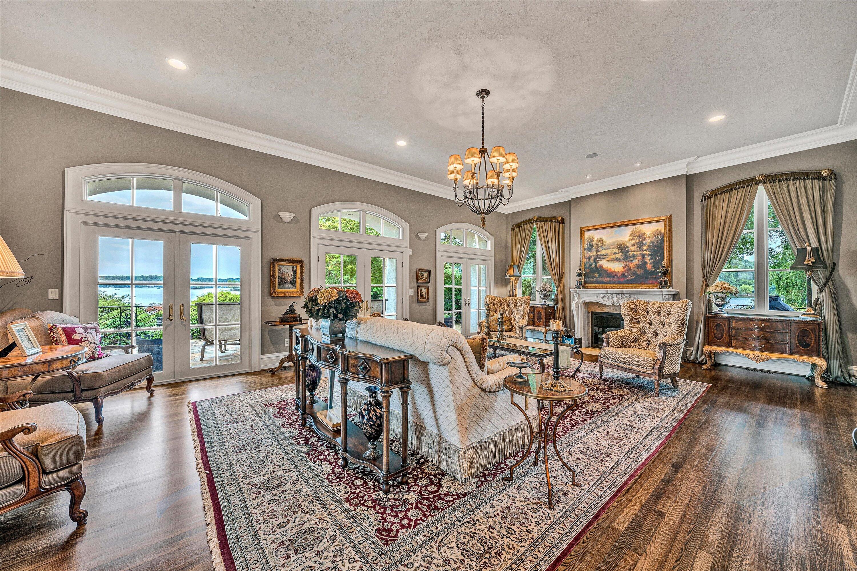 Moneta, Virginia, 24121, United States, 5 Bedrooms Bedrooms, ,9 BathroomsBathrooms,Residential,Active,1919403