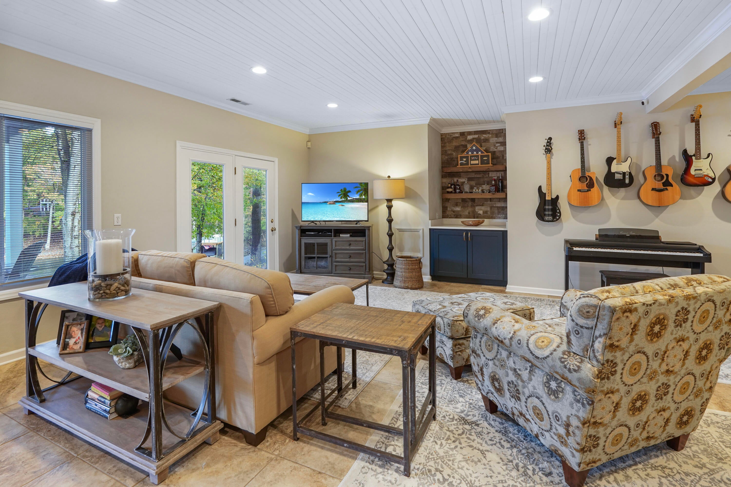 Moneta, Virginia, 24121, United States, 4 Bedrooms Bedrooms, ,4 BathroomsBathrooms,Residential,Active,1988441