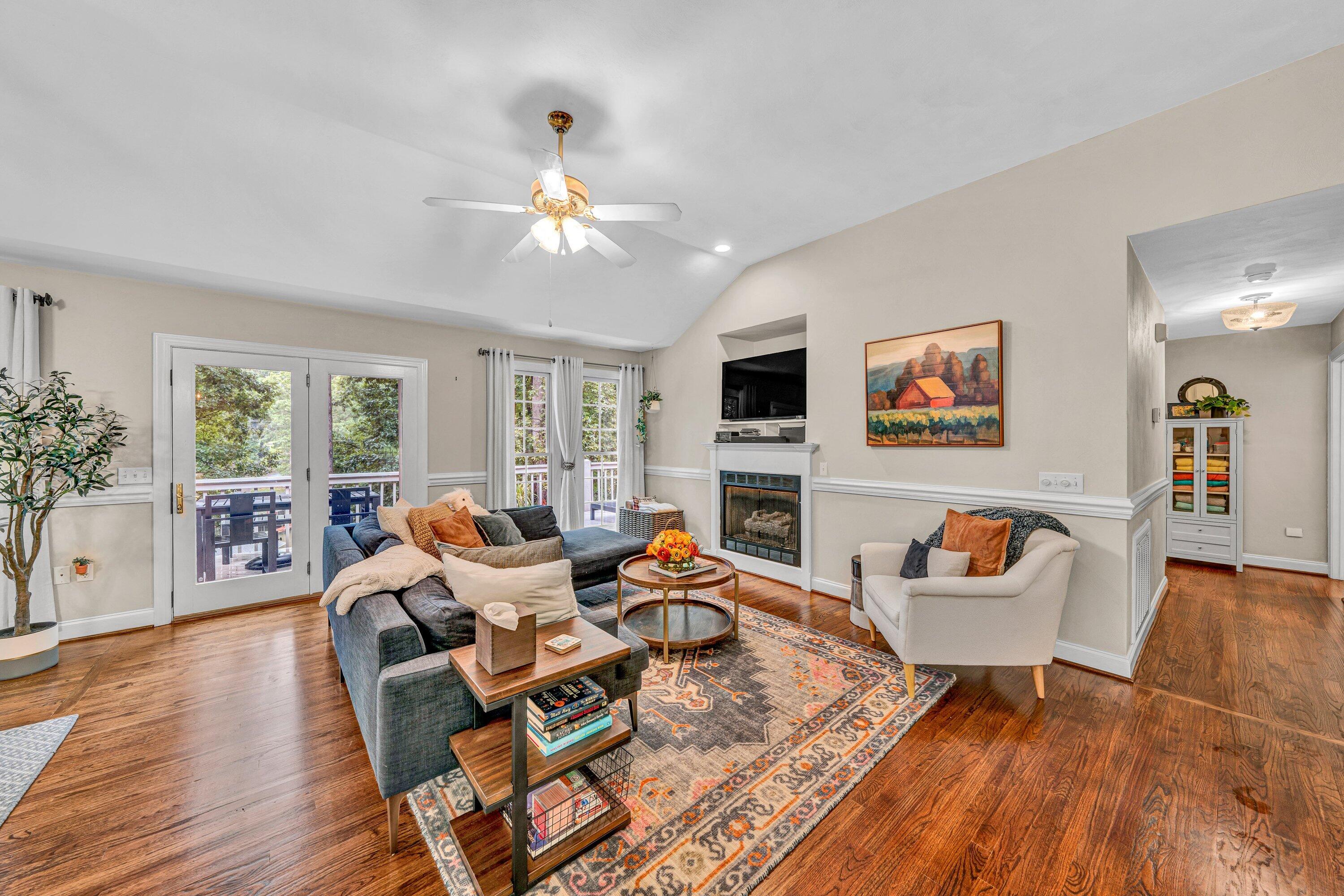 Moneta, Virginia, 24121, United States, 4 Bedrooms Bedrooms, ,3 BathroomsBathrooms,Residential,Active,1909835
