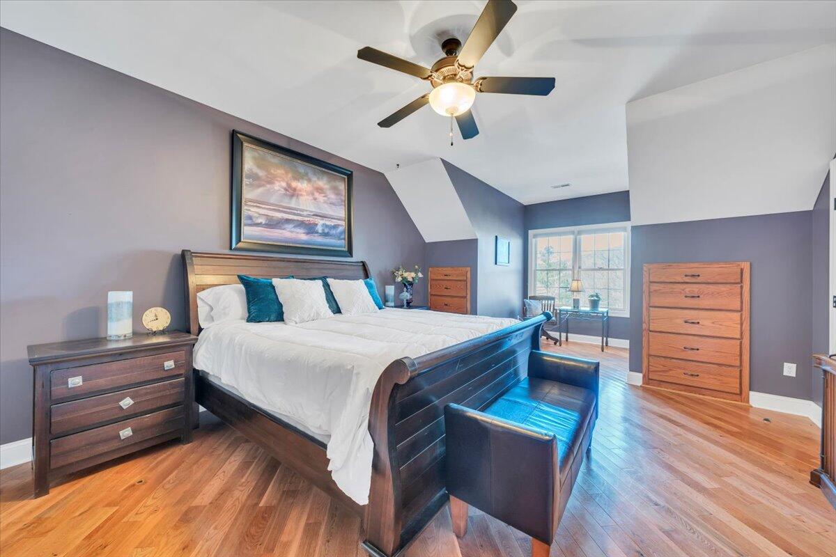 Roanoke, Virginia, 24014, United States, 4 Bedrooms Bedrooms, ,4 BathroomsBathrooms,Residential,Active,2001334