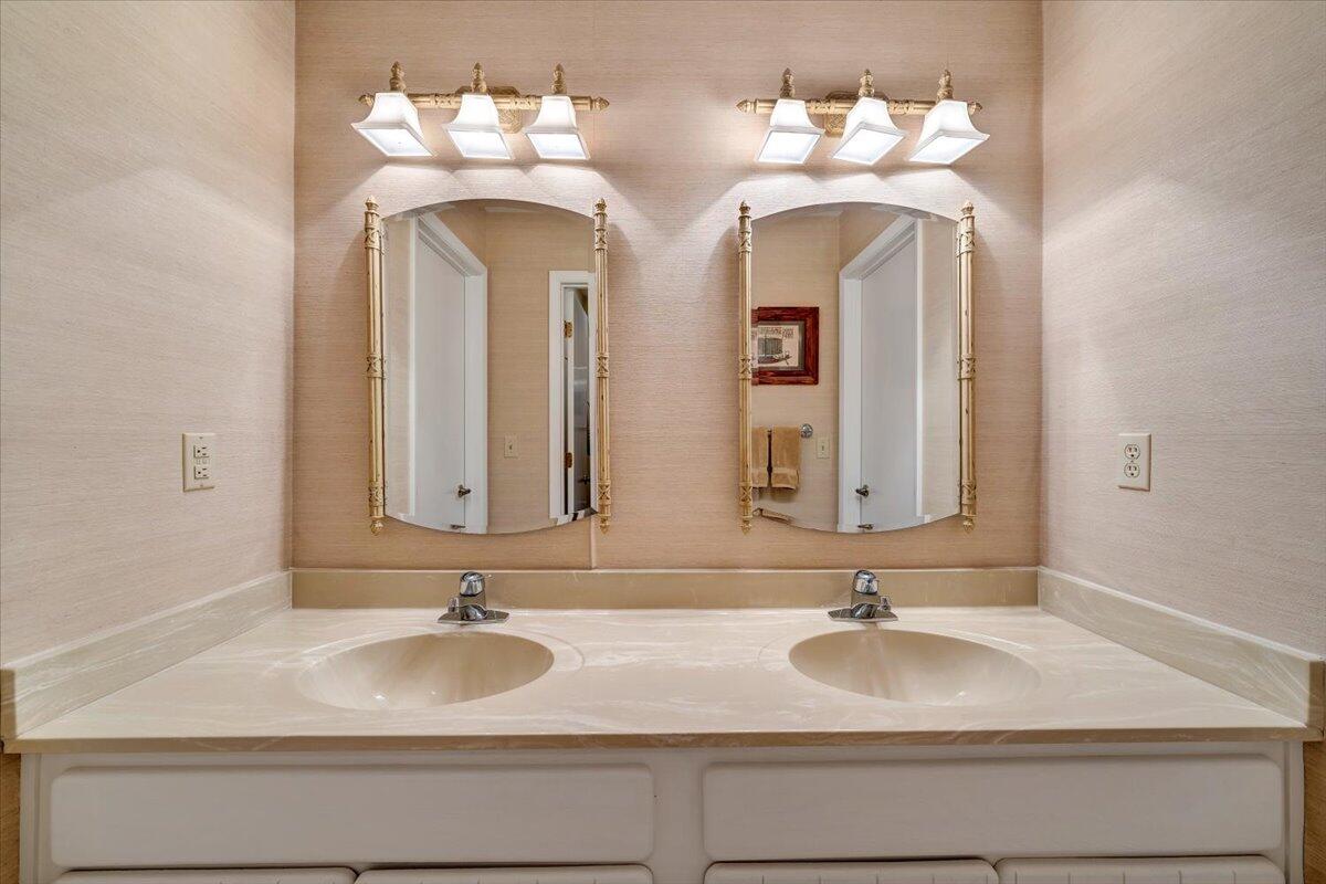 Wirtz, Virginia, 24184, United States, 4 Bedrooms Bedrooms, ,4 BathroomsBathrooms,Residential,Active,2007035