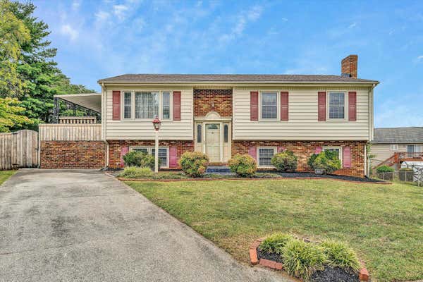 904 CHARNWOOD CIR, ROANOKE, VA 24012 - Image 1