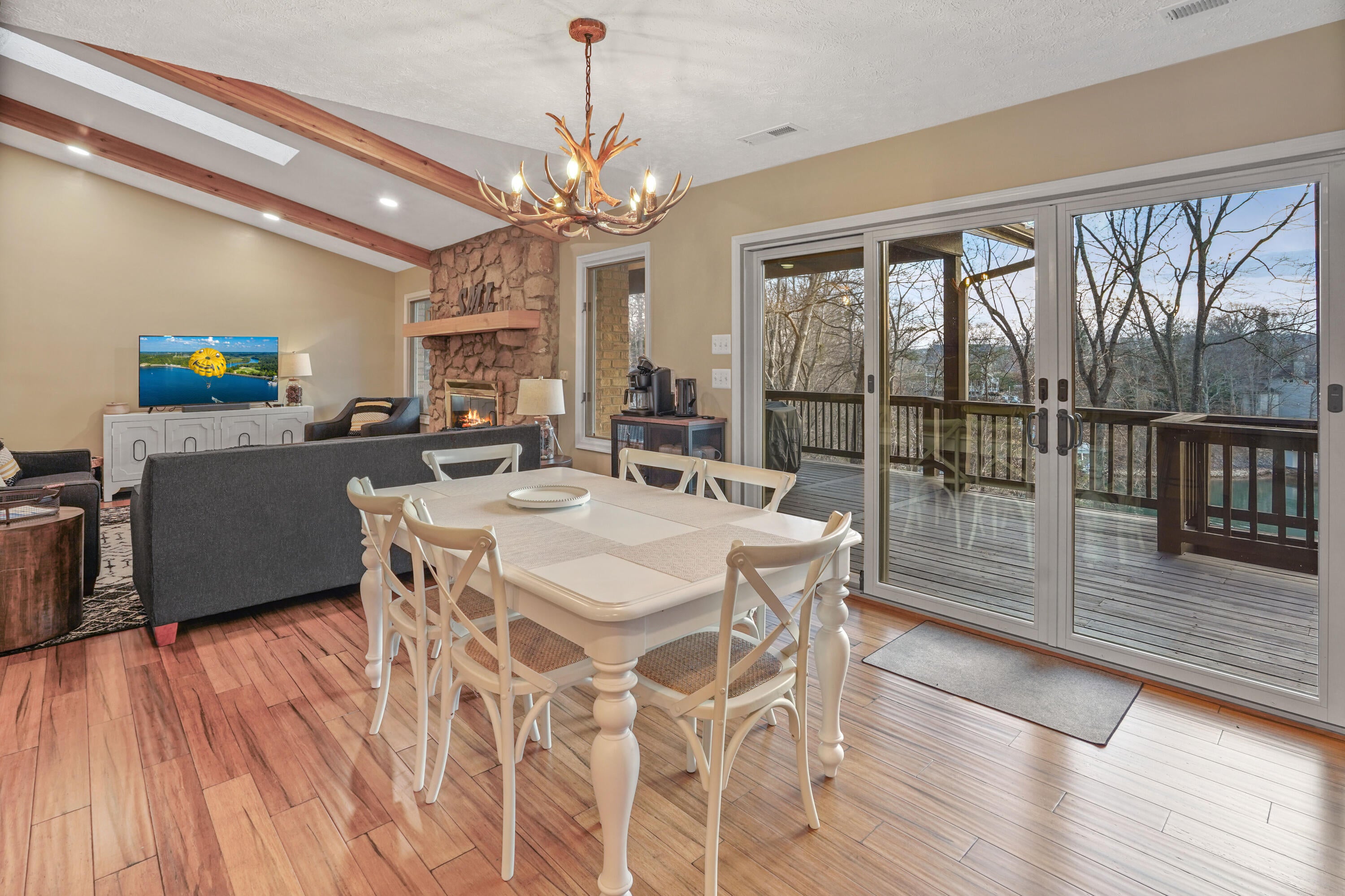 Moneta, Virginia, 24121, United States, 4 Bedrooms Bedrooms, ,3 BathroomsBathrooms,Residential,Active,2010155