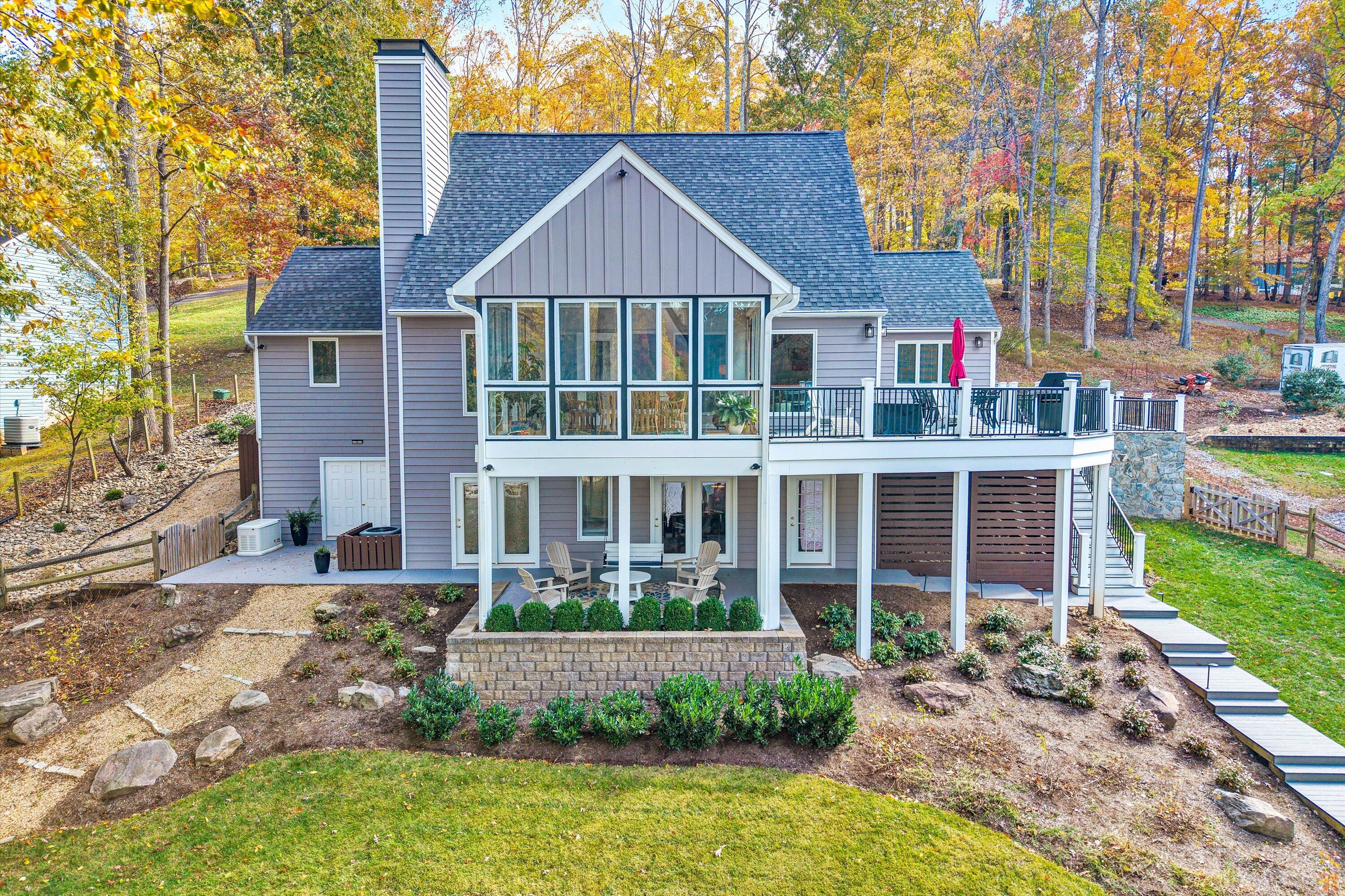 Moneta, Virginia, 24121, United States, 4 Bedrooms Bedrooms, ,4 BathroomsBathrooms,Residential,Active,1988441