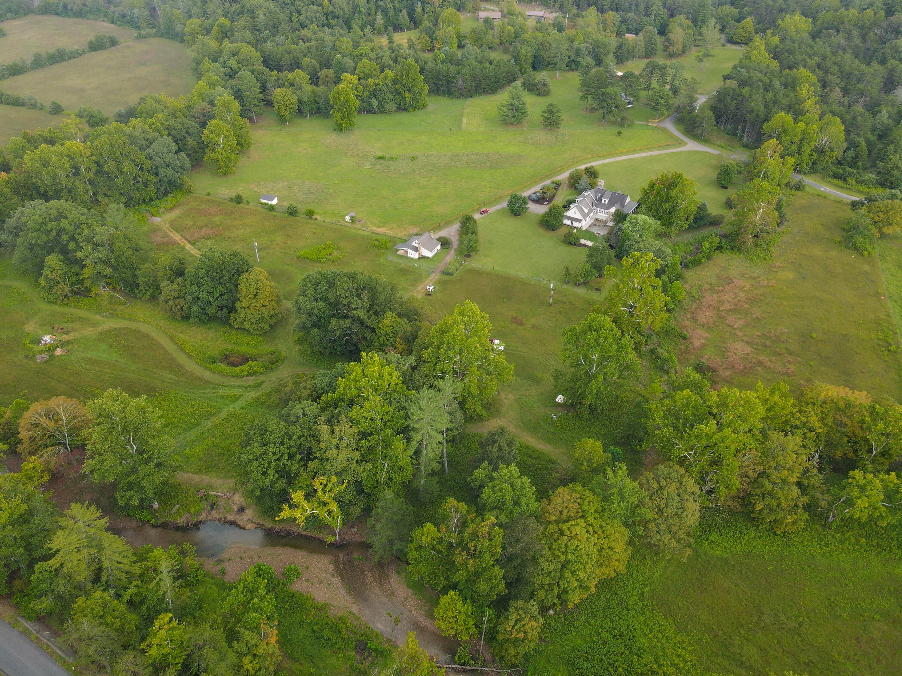 Catawba, Virginia, 24070, United States, 7 Bedrooms Bedrooms, ,6 BathroomsBathrooms,Residential,Active,1945254