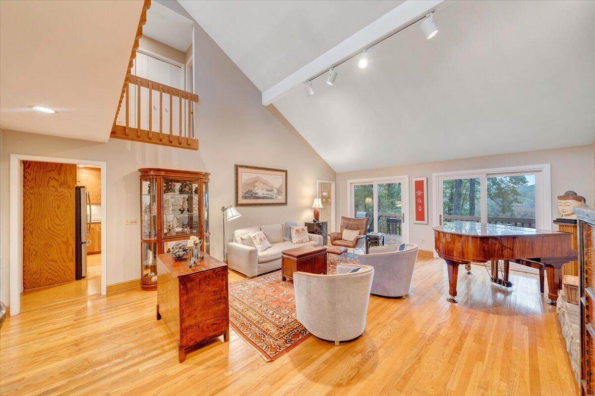 Wirtz, Virginia, 24184, United States, 4 Bedrooms Bedrooms, ,4 BathroomsBathrooms,Residential,Active,2007035