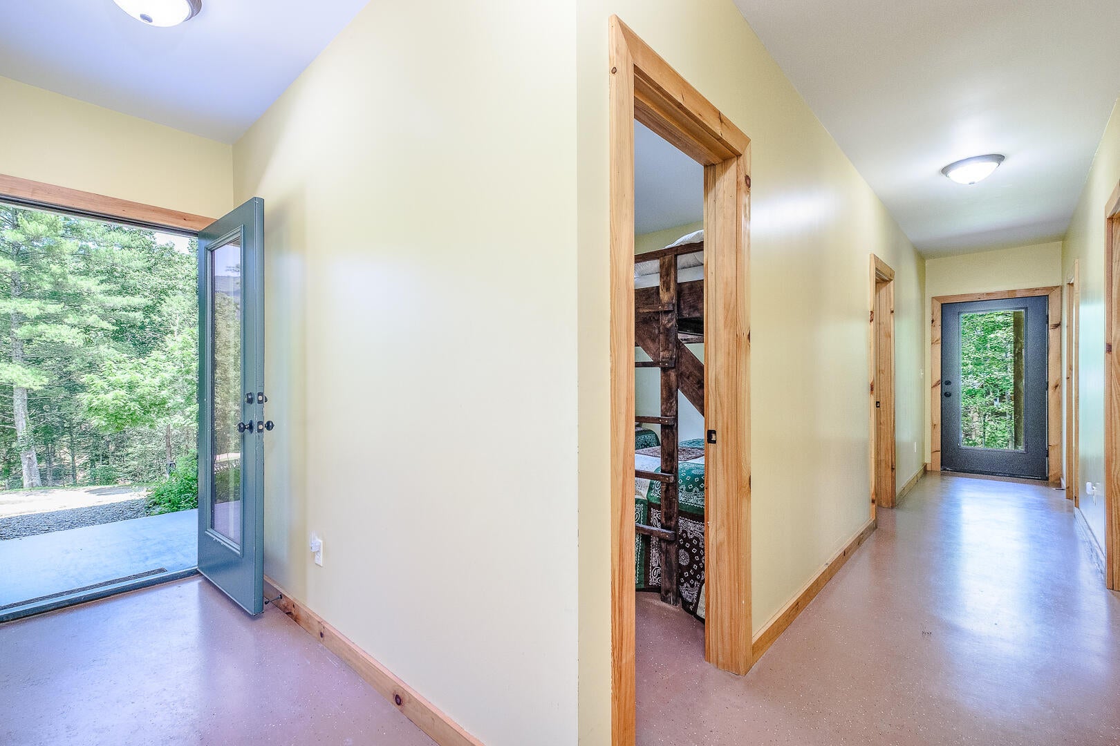 Catawba, Virginia, 24070, United States, 13 Bedrooms Bedrooms, ,15 BathroomsBathrooms,Residential,Active,1902950