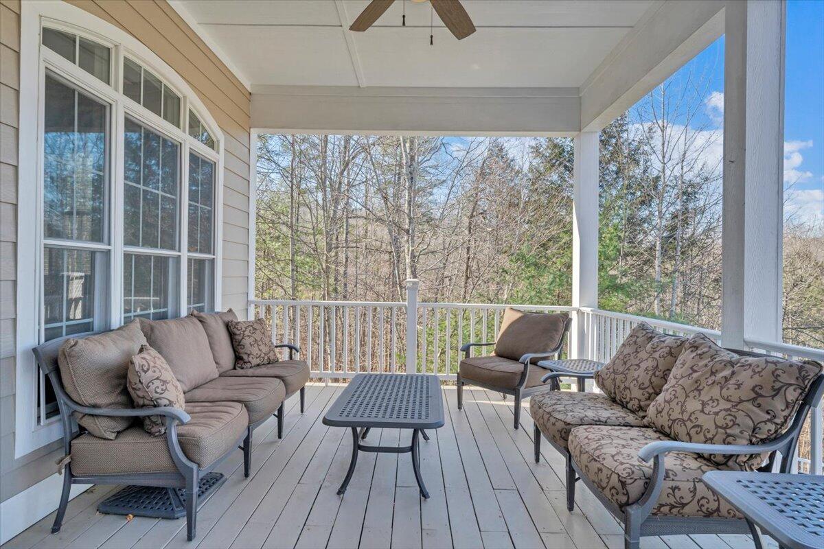 Roanoke, Virginia, 24014, United States, 4 Bedrooms Bedrooms, ,4 BathroomsBathrooms,Residential,Active,2001334