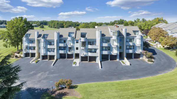 25 CLUBHOUSE TOWERS CIR UNIT 706, MONETA, VA 24121 - Image 1