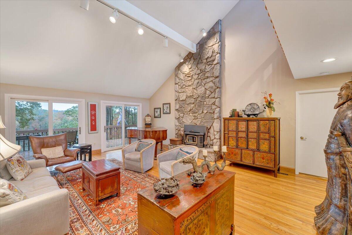 Wirtz, Virginia, 24184, United States, 4 Bedrooms Bedrooms, ,4 BathroomsBathrooms,Residential,Active,2007035