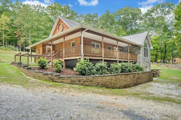 1403 GREYLEDGE RD, BUCHANAN, VA 24066 - Image 1