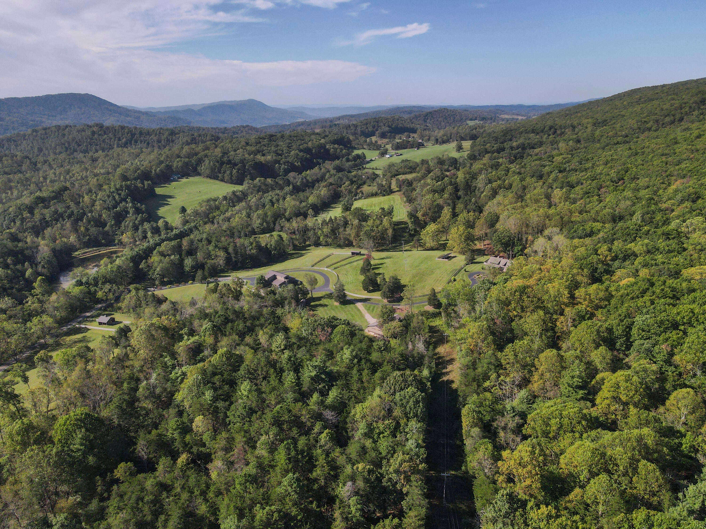Catawba, Virginia, 24070, United States, 3 Bedrooms Bedrooms, ,3 BathroomsBathrooms,Residential,Active,1954423