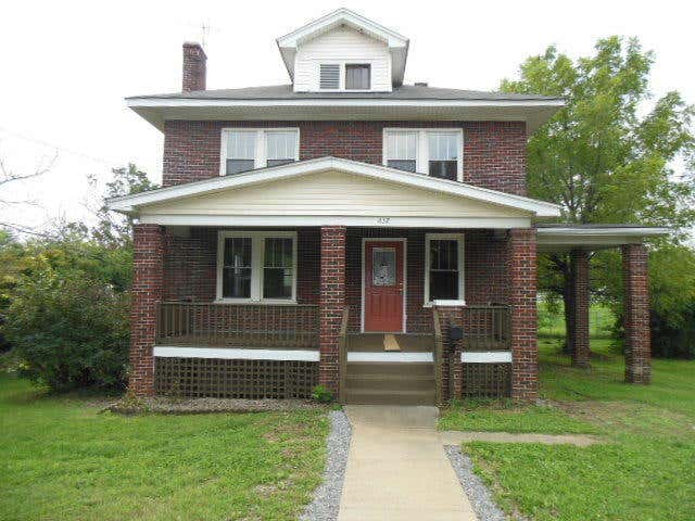 832 QUEEN AVE NW, ROANOKE, VA 24012, photo 1 of 15