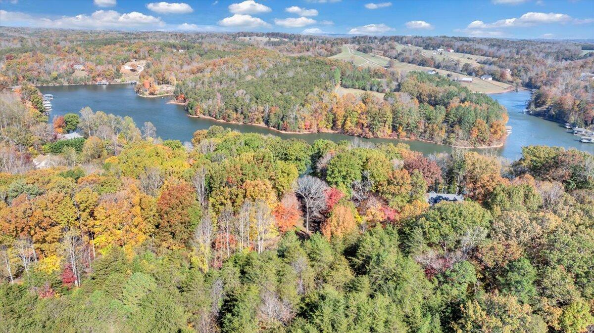 Wirtz, Virginia, 24184, United States, 4 Bedrooms Bedrooms, ,4 BathroomsBathrooms,Residential,Active,2007035