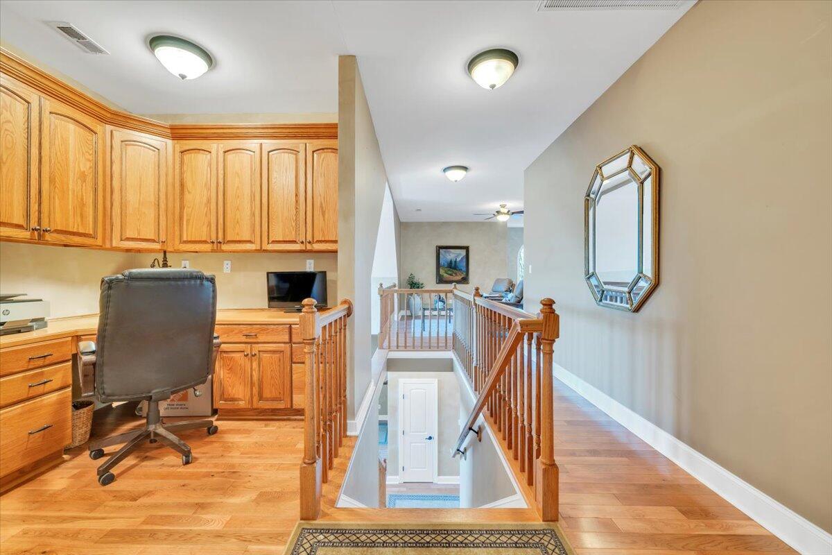 Roanoke, Virginia, 24014, United States, 4 Bedrooms Bedrooms, ,4 BathroomsBathrooms,Residential,Active,2001334