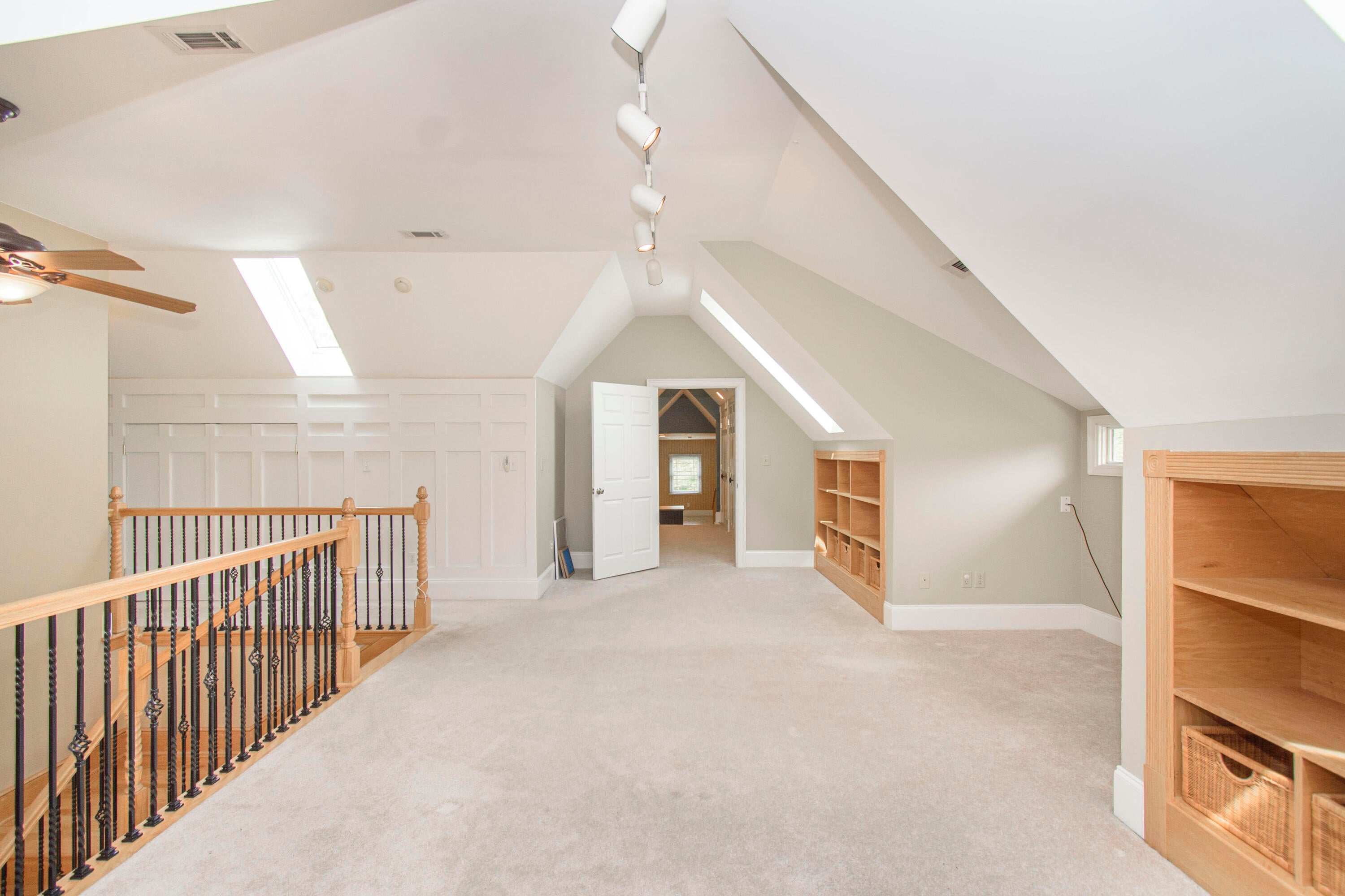 Catawba, Virginia, 24070, United States, 7 Bedrooms Bedrooms, ,6 BathroomsBathrooms,Residential,Active,1945254