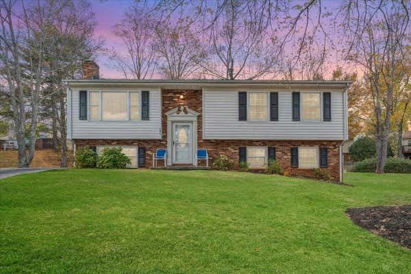 2035 BEAVERS CIR, VINTON, VA 24179 - Image 1