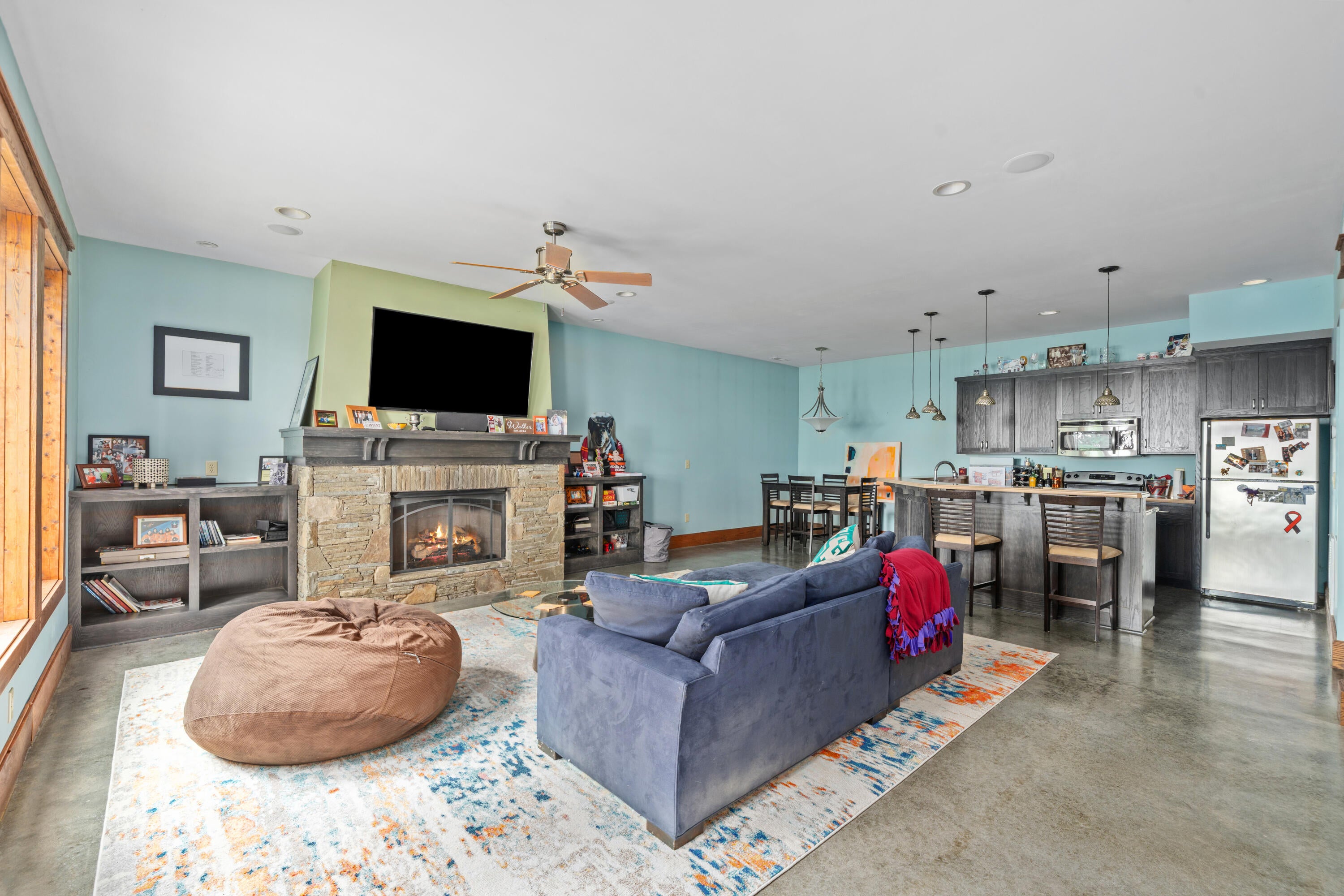 Bent Mountain, Virginia, 24059, United States, 5 Bedrooms Bedrooms, ,5 BathroomsBathrooms,Residential,Active,1941393