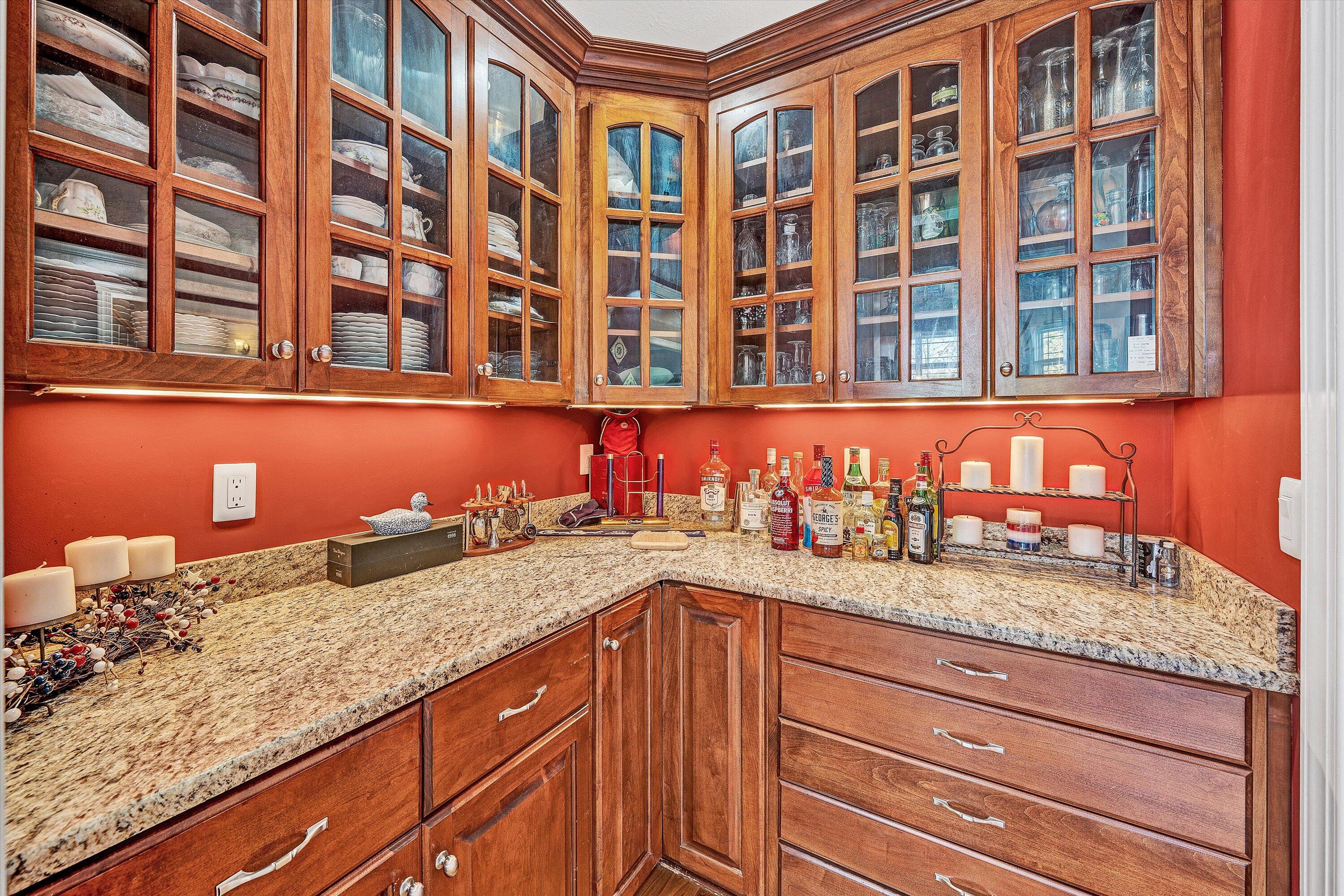 Moneta, Virginia, 24121, United States, 5 Bedrooms Bedrooms, ,6 BathroomsBathrooms,Residential,Active,1973555