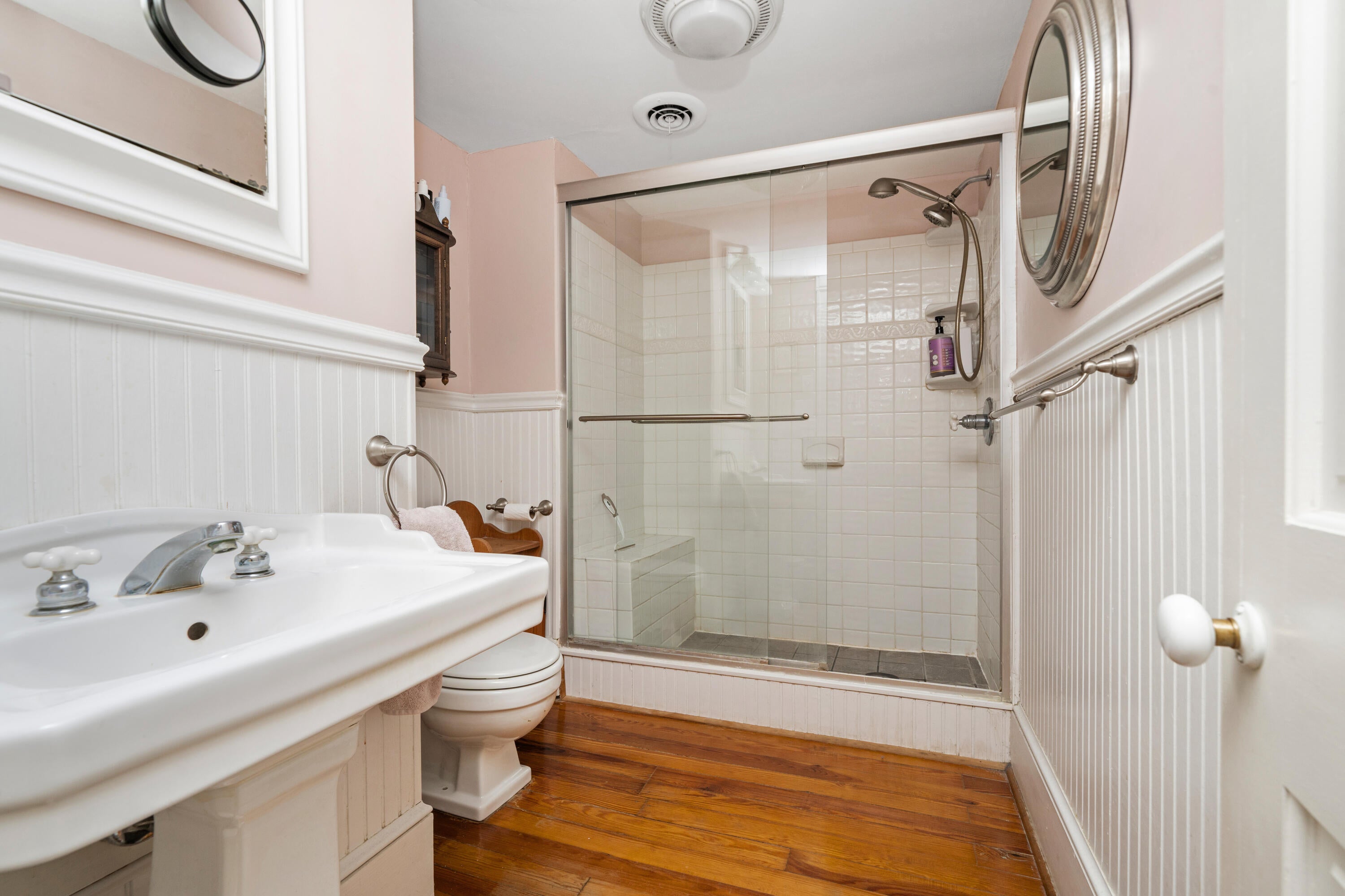 Troutville, Virginia, 24175, United States, 5 Bedrooms Bedrooms, ,4 BathroomsBathrooms,Residential,Active,1965837