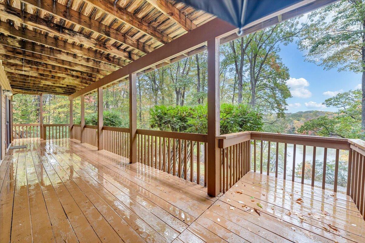 Wirtz, Virginia, 24184, United States, 4 Bedrooms Bedrooms, ,4 BathroomsBathrooms,Residential,Active,2007035