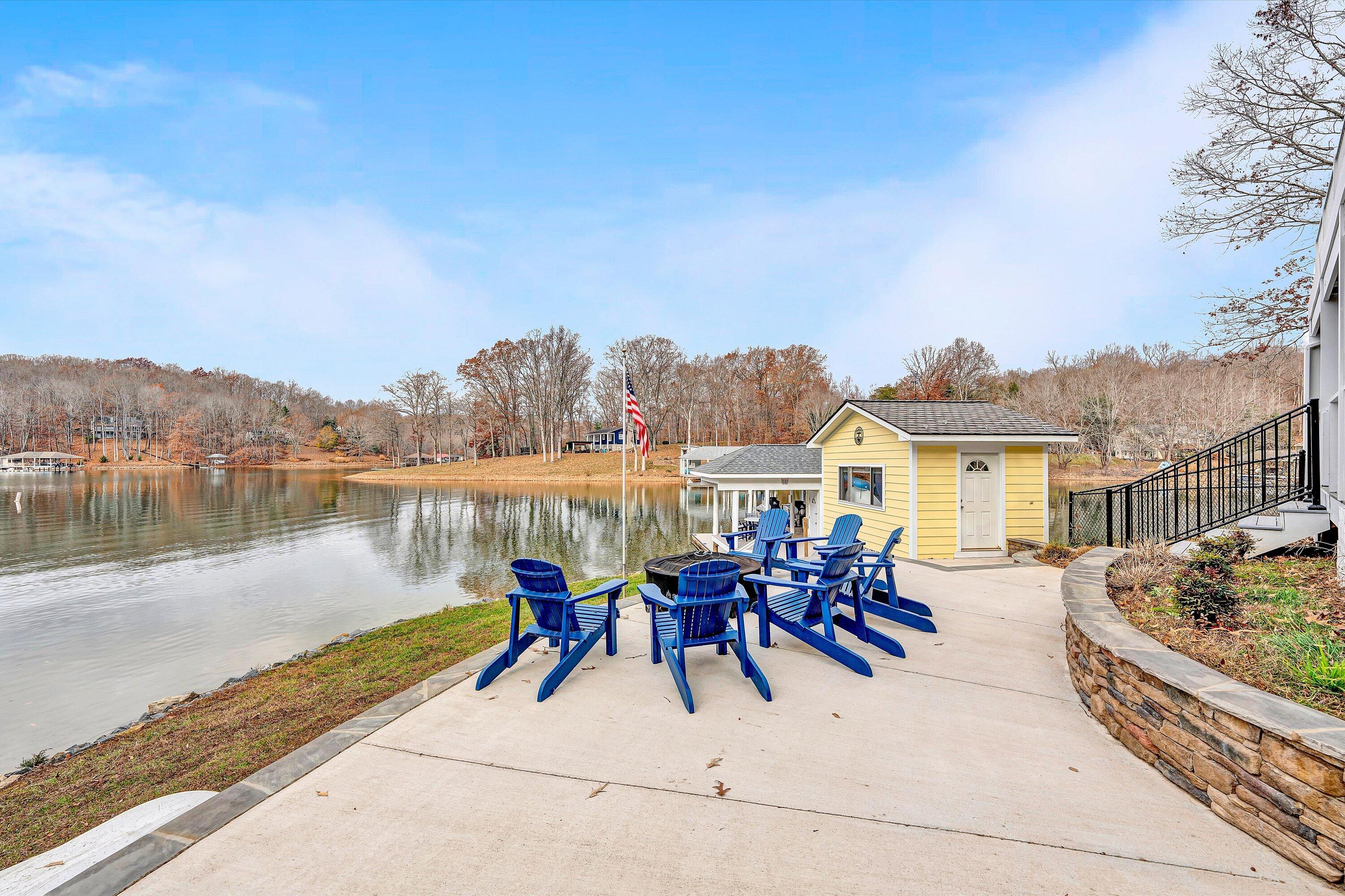 Wirtz, Virginia, 24184, United States, 5 Bedrooms Bedrooms, ,4 BathroomsBathrooms,Residential,Active,1998599