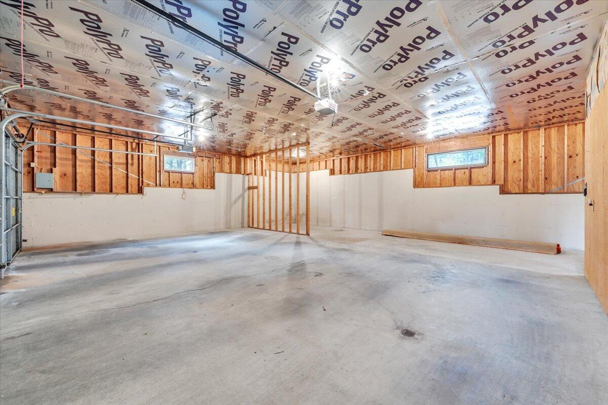 Huddleston, Virginia, 24104, United States, 5 Bedrooms Bedrooms, ,4 BathroomsBathrooms,Residential,Active,2023928