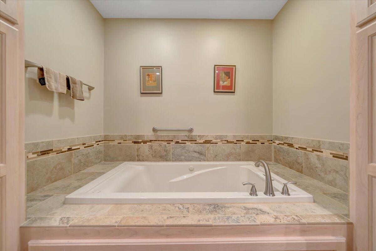 Wirtz, Virginia, 24184, United States, 4 Bedrooms Bedrooms, ,4 BathroomsBathrooms,Residential,Active,2007035