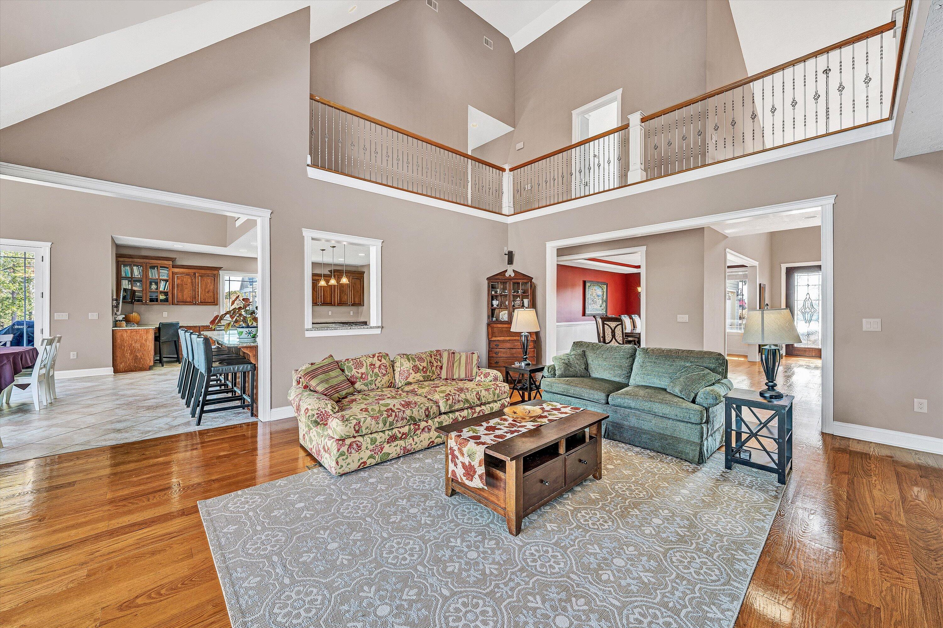 Moneta, Virginia, 24121, United States, 5 Bedrooms Bedrooms, ,6 BathroomsBathrooms,Residential,Active,1973555