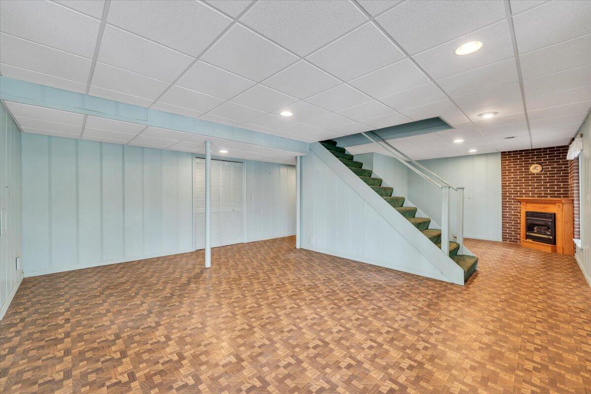 Huddleston, Virginia, 24104, United States, 5 Bedrooms Bedrooms, ,4 BathroomsBathrooms,Residential,Active,2023928