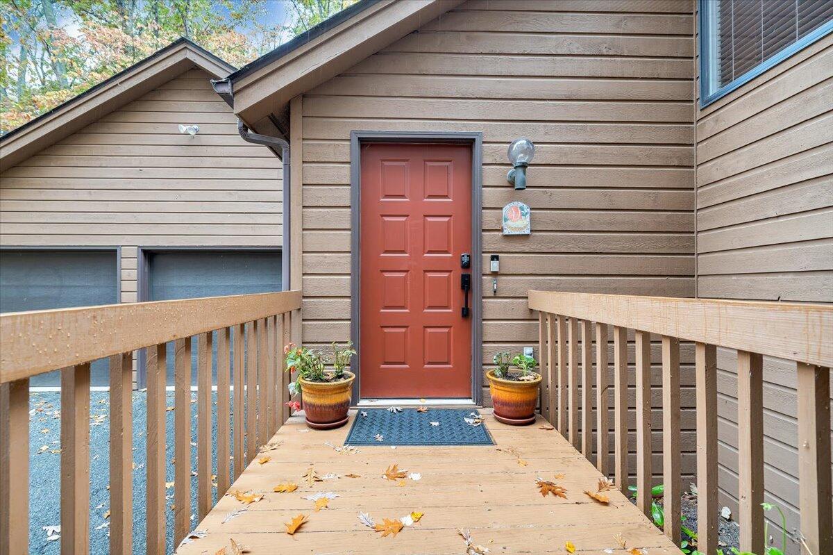 Wirtz, Virginia, 24184, United States, 4 Bedrooms Bedrooms, ,4 BathroomsBathrooms,Residential,Active,2007035