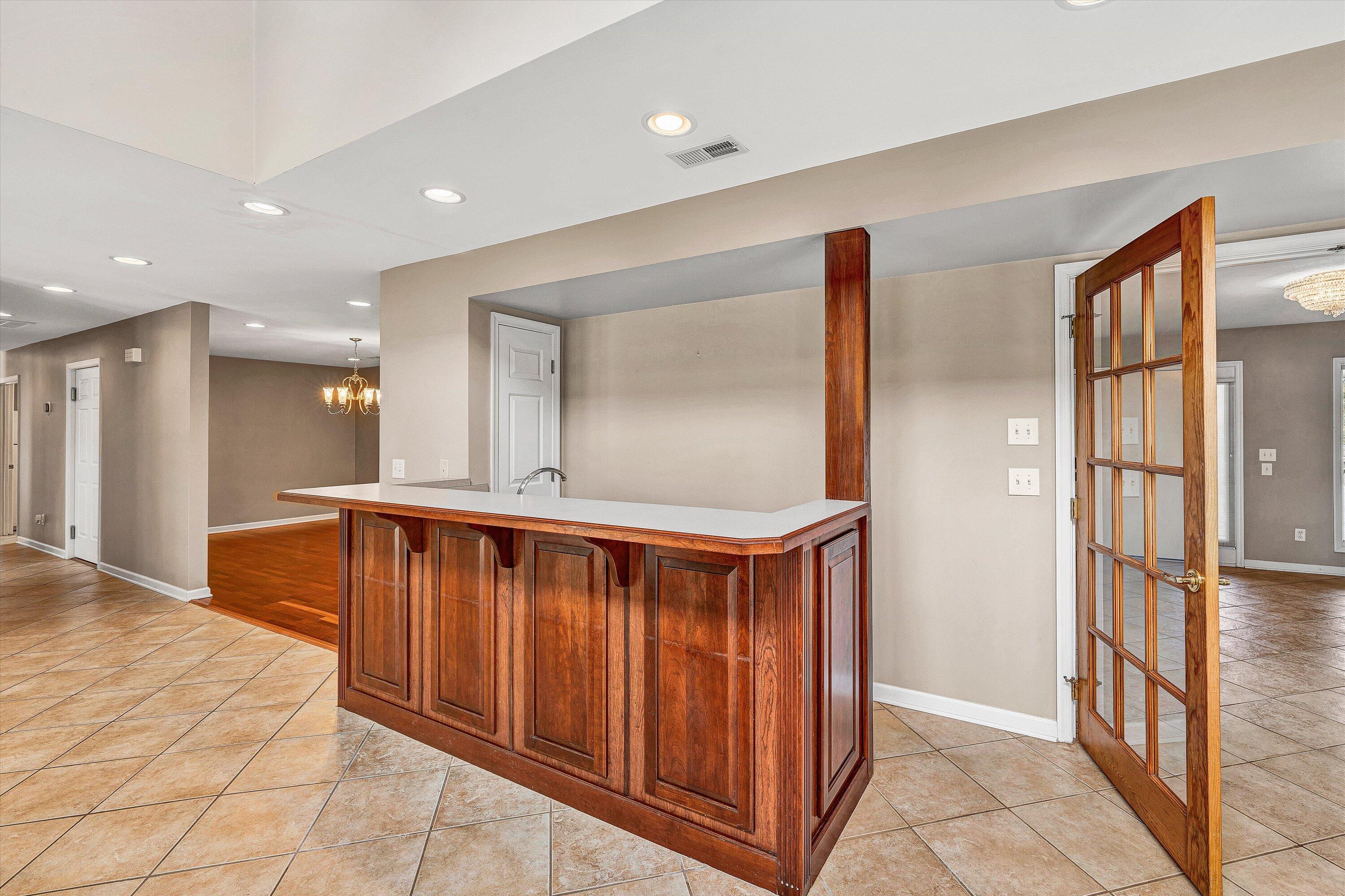 Moneta, Virginia, 24121, United States, 6 Bedrooms Bedrooms, ,7 BathroomsBathrooms,Residential,Active,1953664