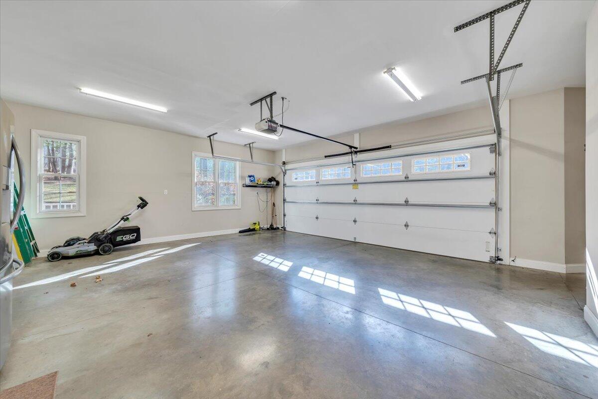 Roanoke, Virginia, 24014, United States, 4 Bedrooms Bedrooms, ,4 BathroomsBathrooms,Residential,Active,2001334