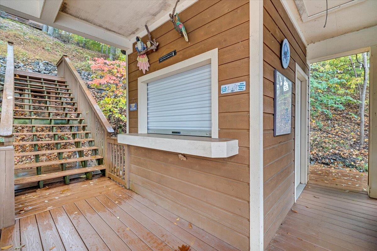 Wirtz, Virginia, 24184, United States, 4 Bedrooms Bedrooms, ,4 BathroomsBathrooms,Residential,Active,2007035