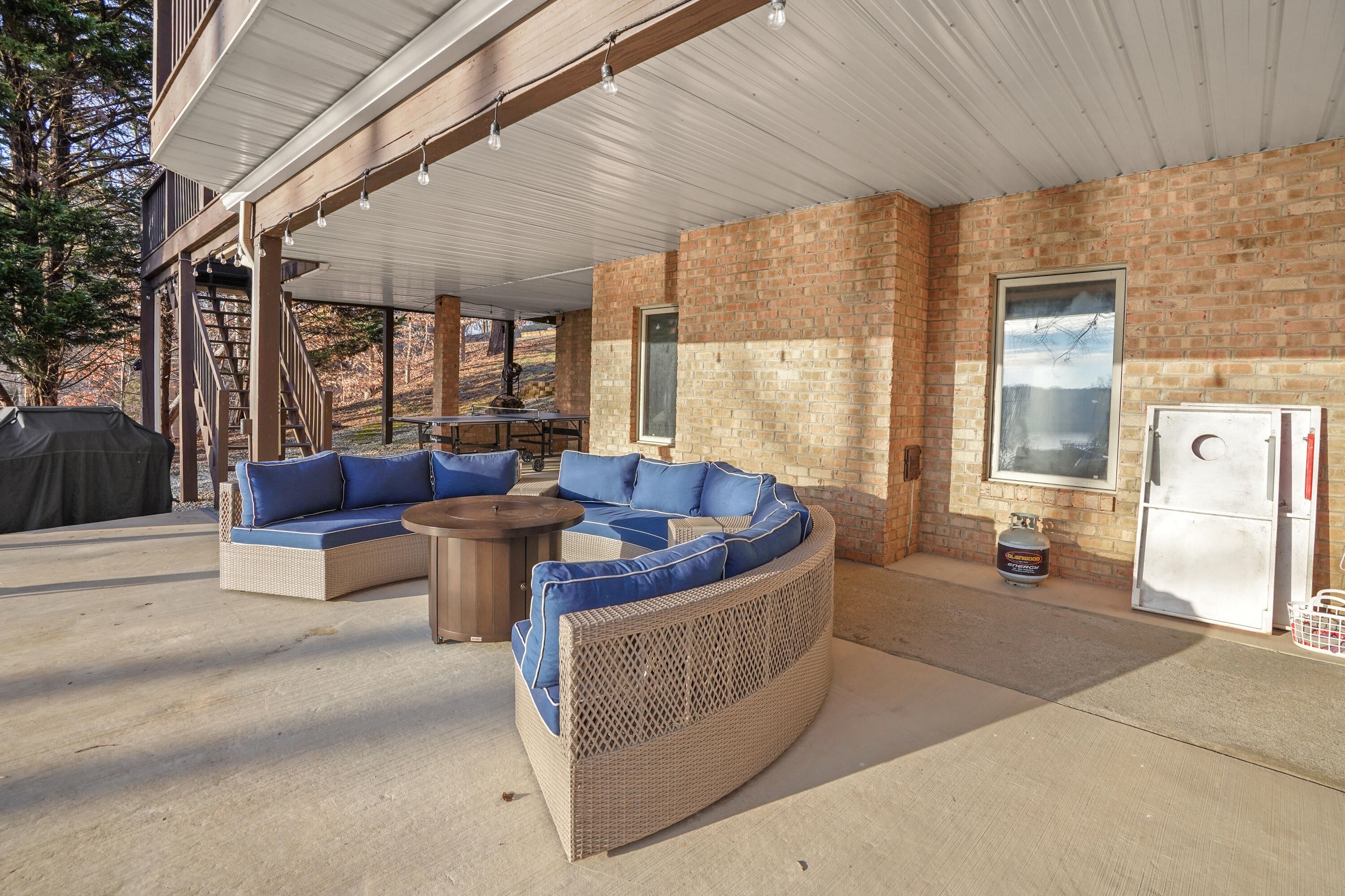 Moneta, Virginia, 24121, United States, 4 Bedrooms Bedrooms, ,3 BathroomsBathrooms,Residential,Active,2010155