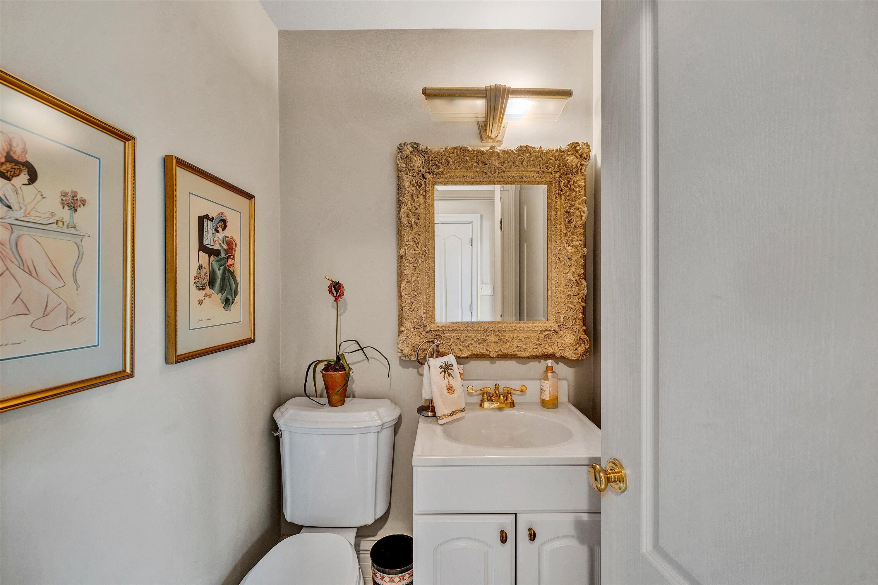 Moneta, Virginia, 24121, United States, 5 Bedrooms Bedrooms, ,9 BathroomsBathrooms,Residential,Active,1919403