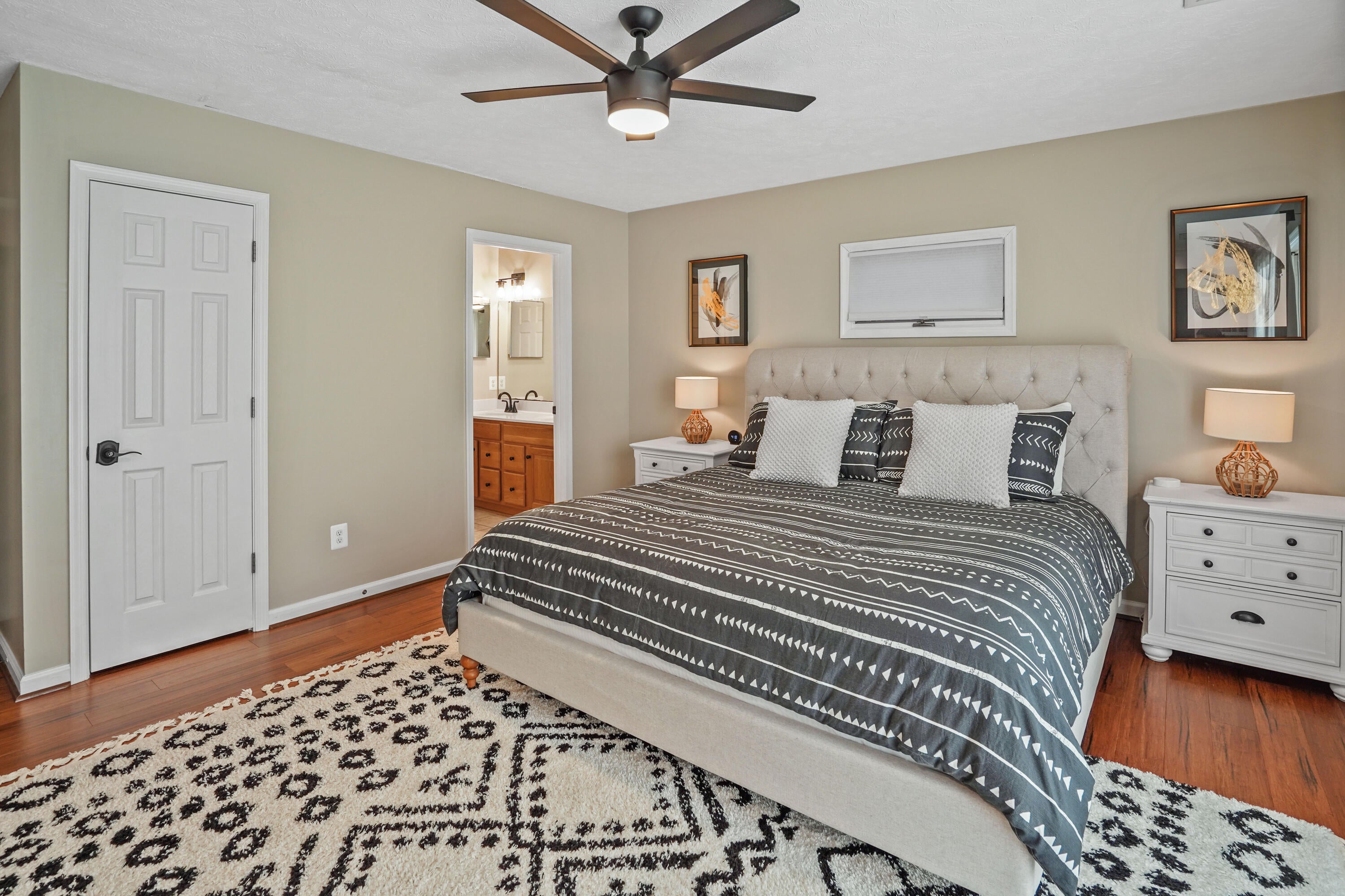 Moneta, Virginia, 24121, United States, 4 Bedrooms Bedrooms, ,3 BathroomsBathrooms,Residential,Active,2010155