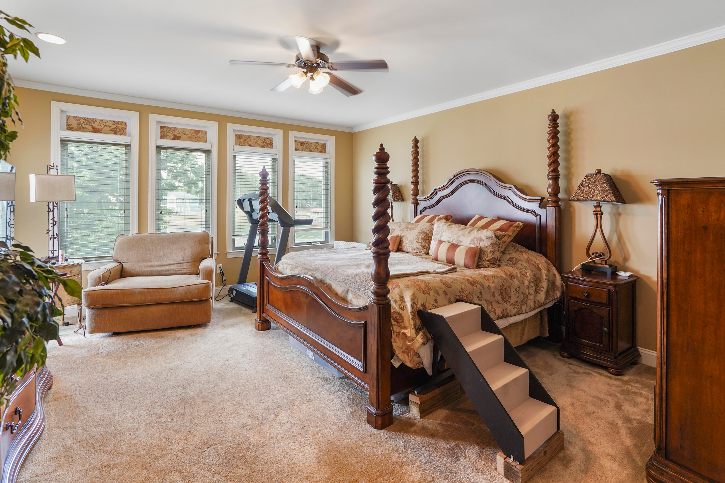 Moneta, Virginia, 24121, United States, 4 Bedrooms Bedrooms, ,4 BathroomsBathrooms,Residential,Active,1945250