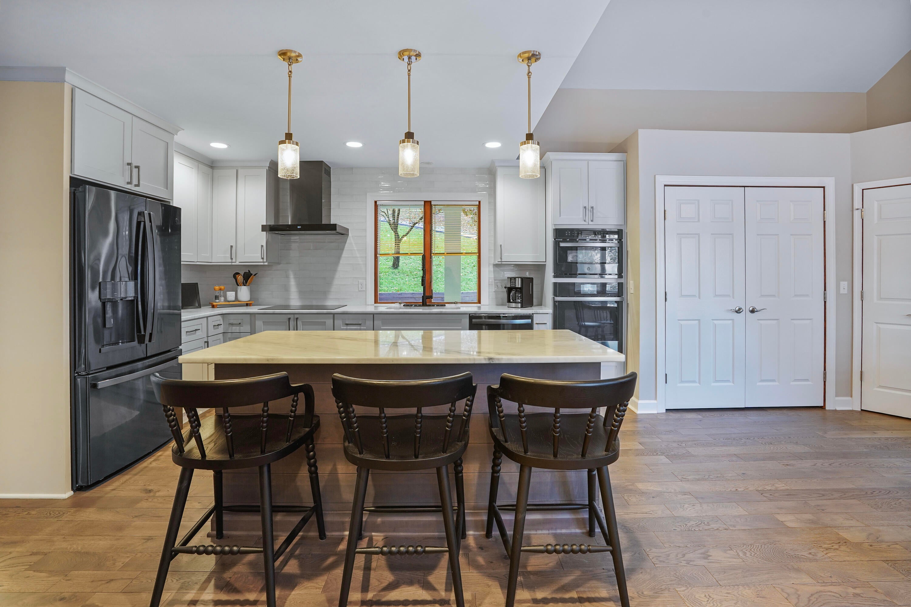 Moneta, Virginia, 24121, United States, 4 Bedrooms Bedrooms, ,4 BathroomsBathrooms,Residential,Active,1988441