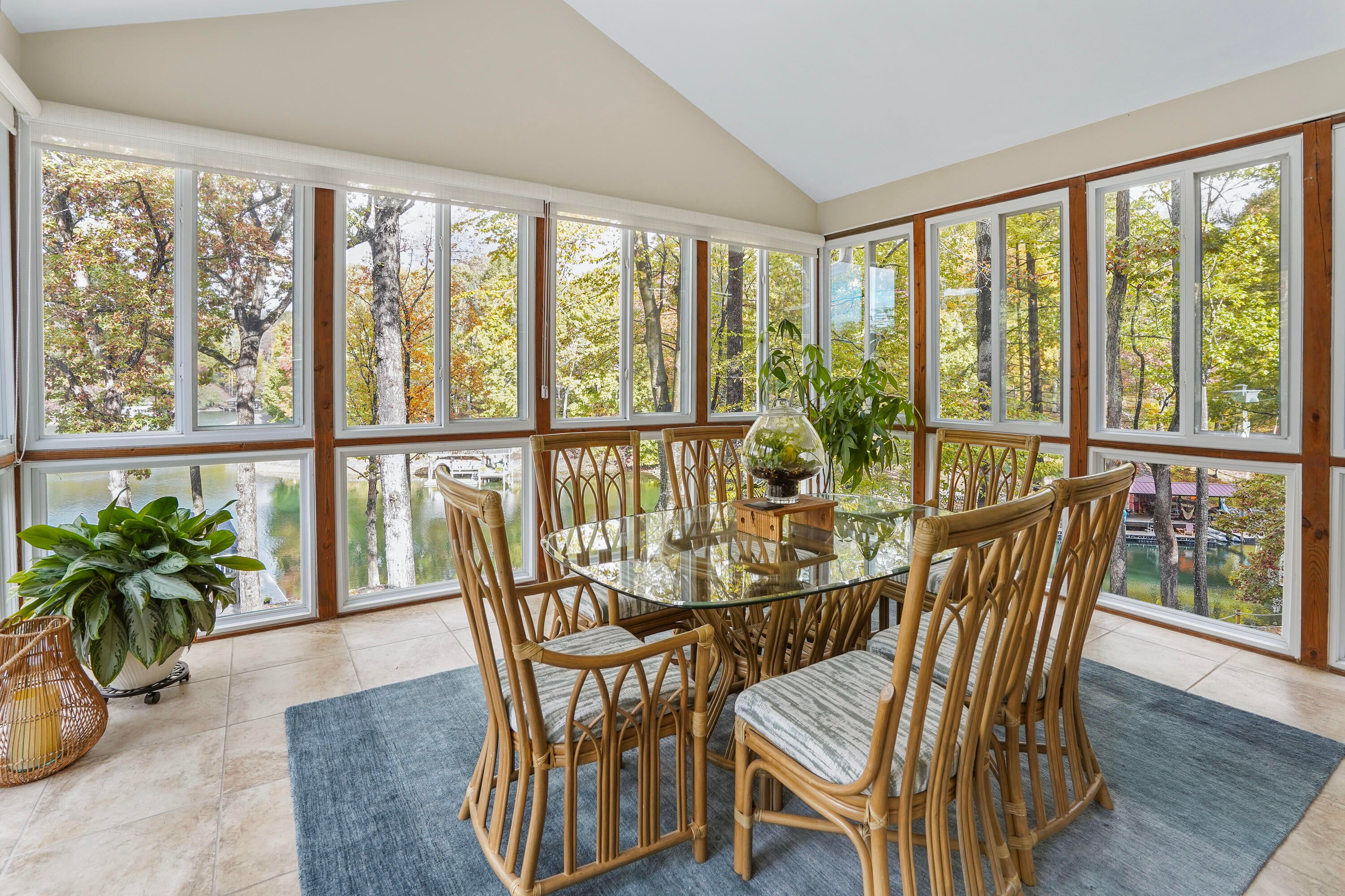 Moneta, Virginia, 24121, United States, 4 Bedrooms Bedrooms, ,4 BathroomsBathrooms,Residential,Active,1988441