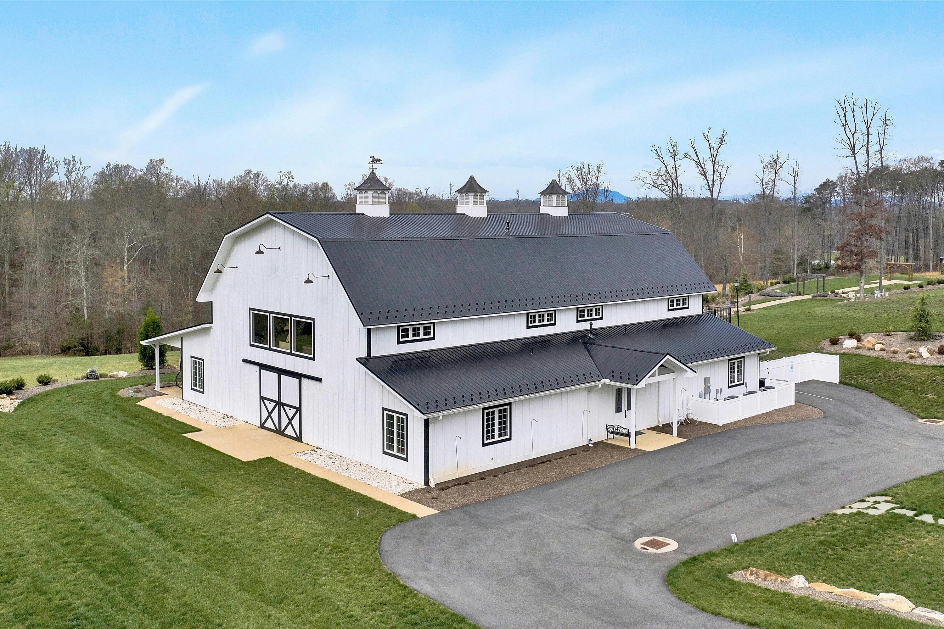 Wirtz, Virginia, 24184, United States, 3 Bedrooms Bedrooms, ,5 BathroomsBathrooms,Residential,Active,1756912