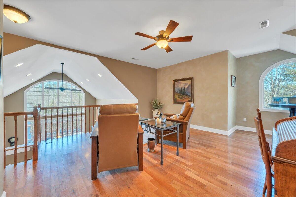 Roanoke, Virginia, 24014, United States, 4 Bedrooms Bedrooms, ,4 BathroomsBathrooms,Residential,Active,2001334