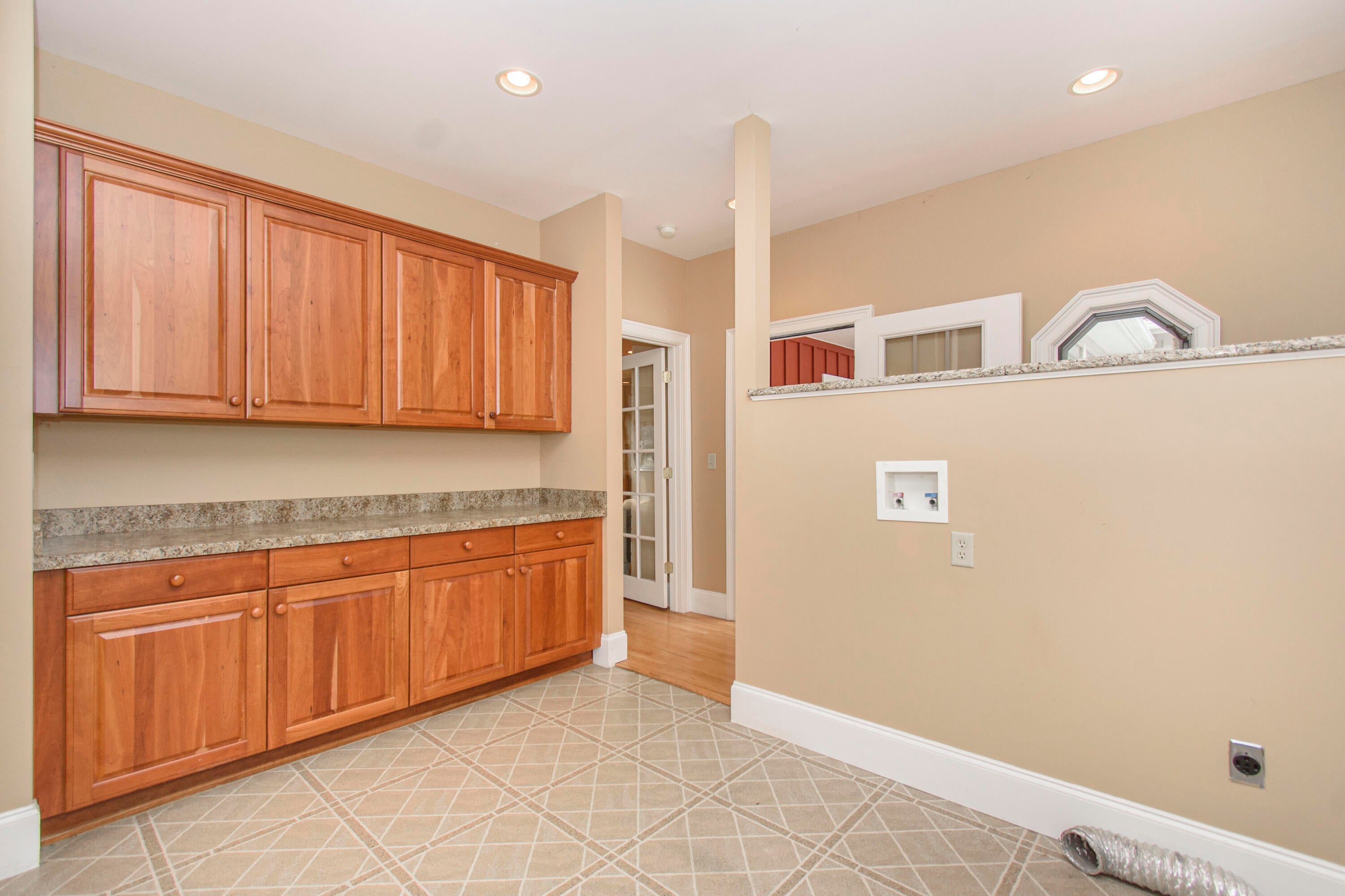 Catawba, Virginia, 24070, United States, 7 Bedrooms Bedrooms, ,6 BathroomsBathrooms,Residential,Active,1945254