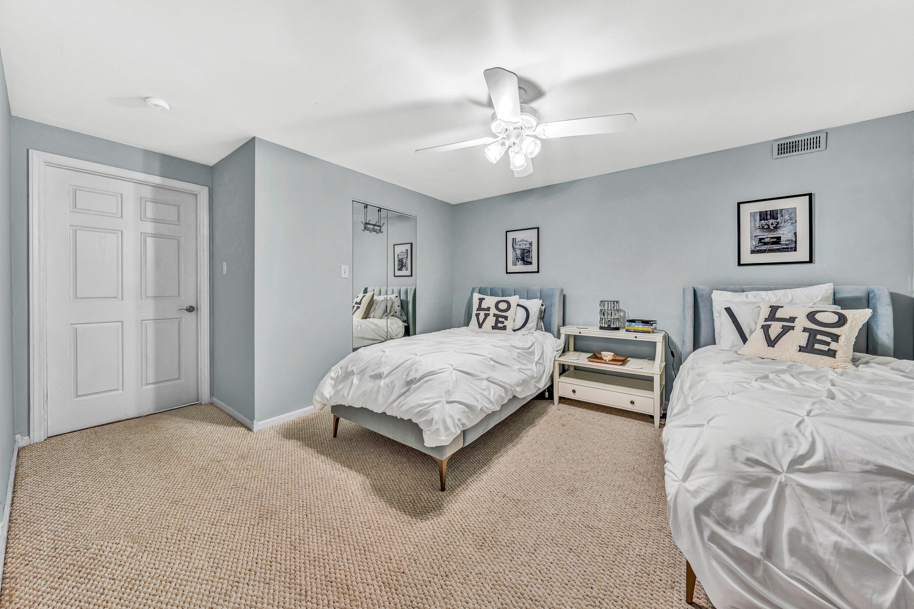Moneta, Virginia, 24121, United States, 4 Bedrooms Bedrooms, ,3 BathroomsBathrooms,Residential,Active,1909835
