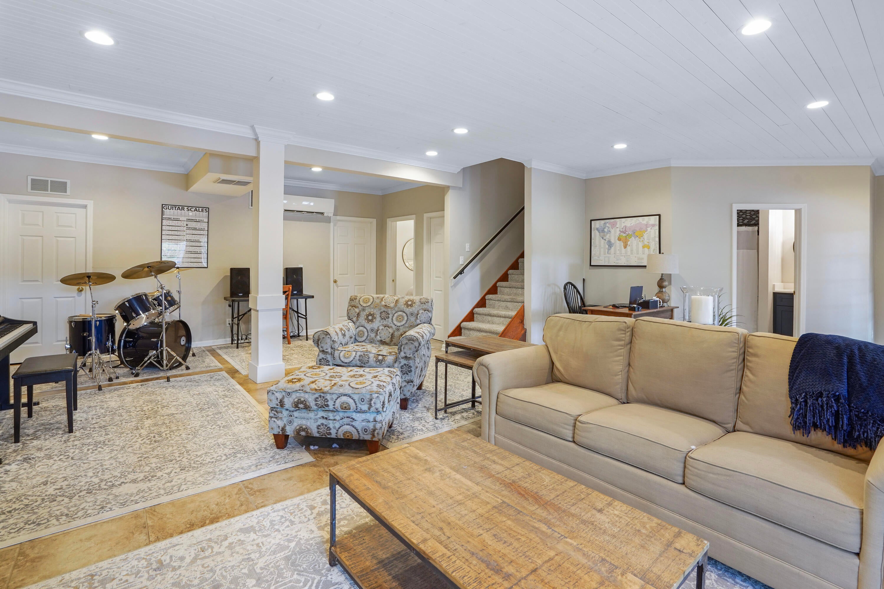 Moneta, Virginia, 24121, United States, 4 Bedrooms Bedrooms, ,4 BathroomsBathrooms,Residential,Active,1988441