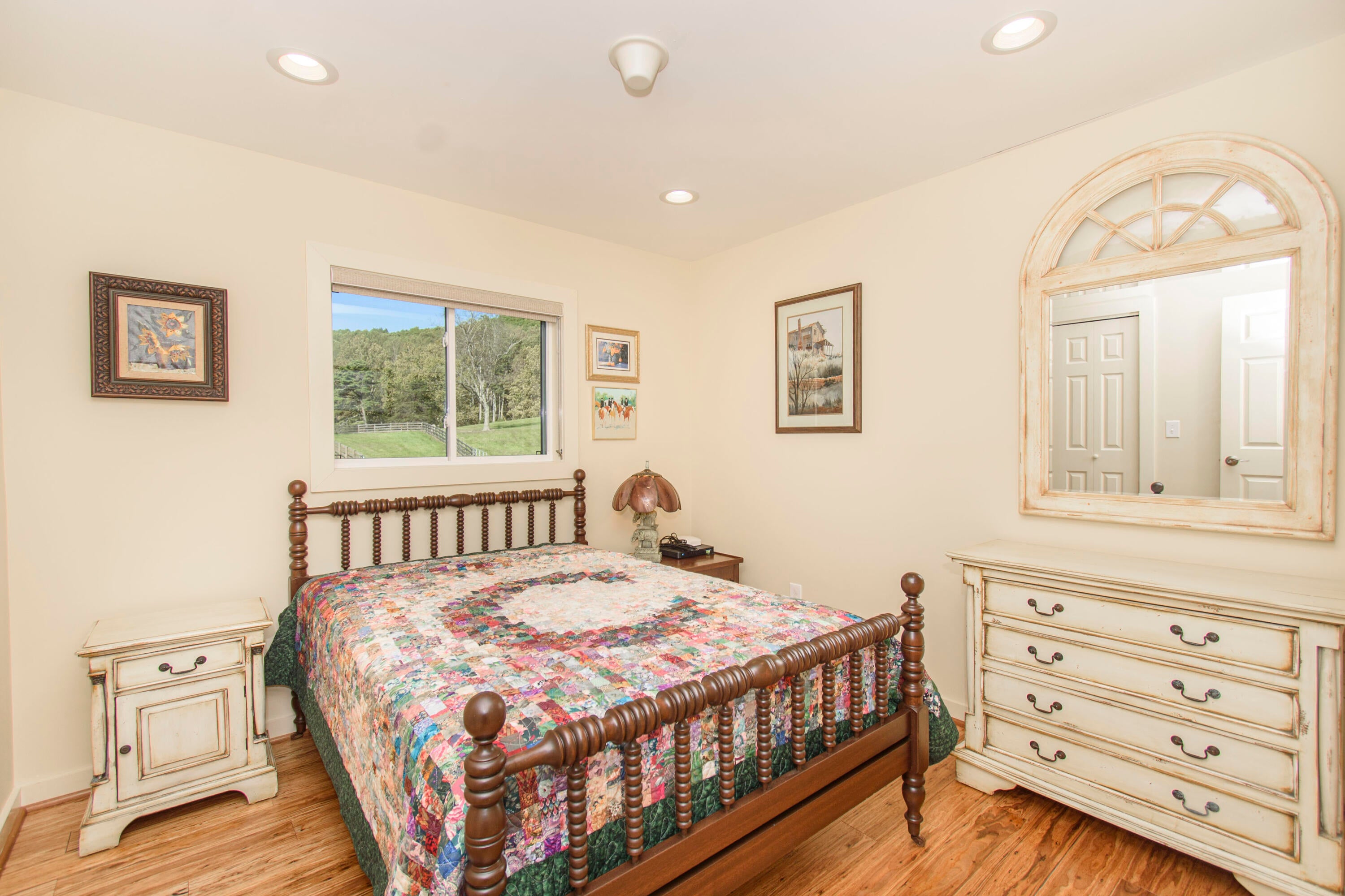 Catawba, Virginia, 24070, United States, 3 Bedrooms Bedrooms, ,3 BathroomsBathrooms,Residential,Active,1954423