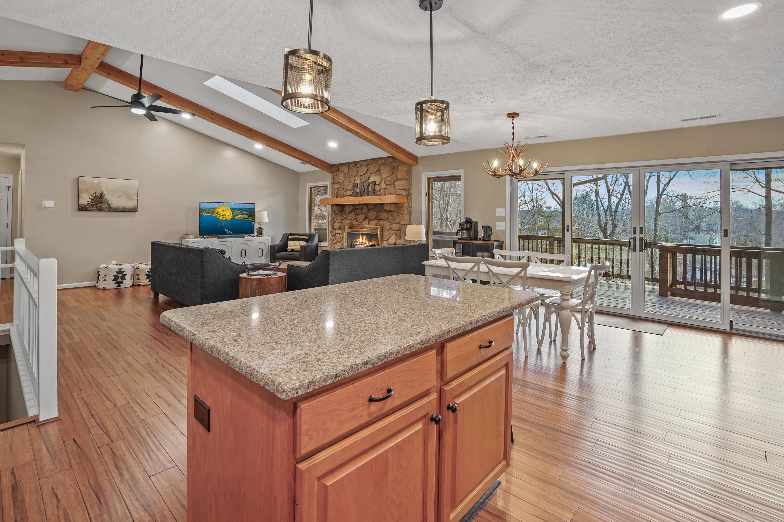 Moneta, Virginia, 24121, United States, 4 Bedrooms Bedrooms, ,3 BathroomsBathrooms,Residential,Active,2010155