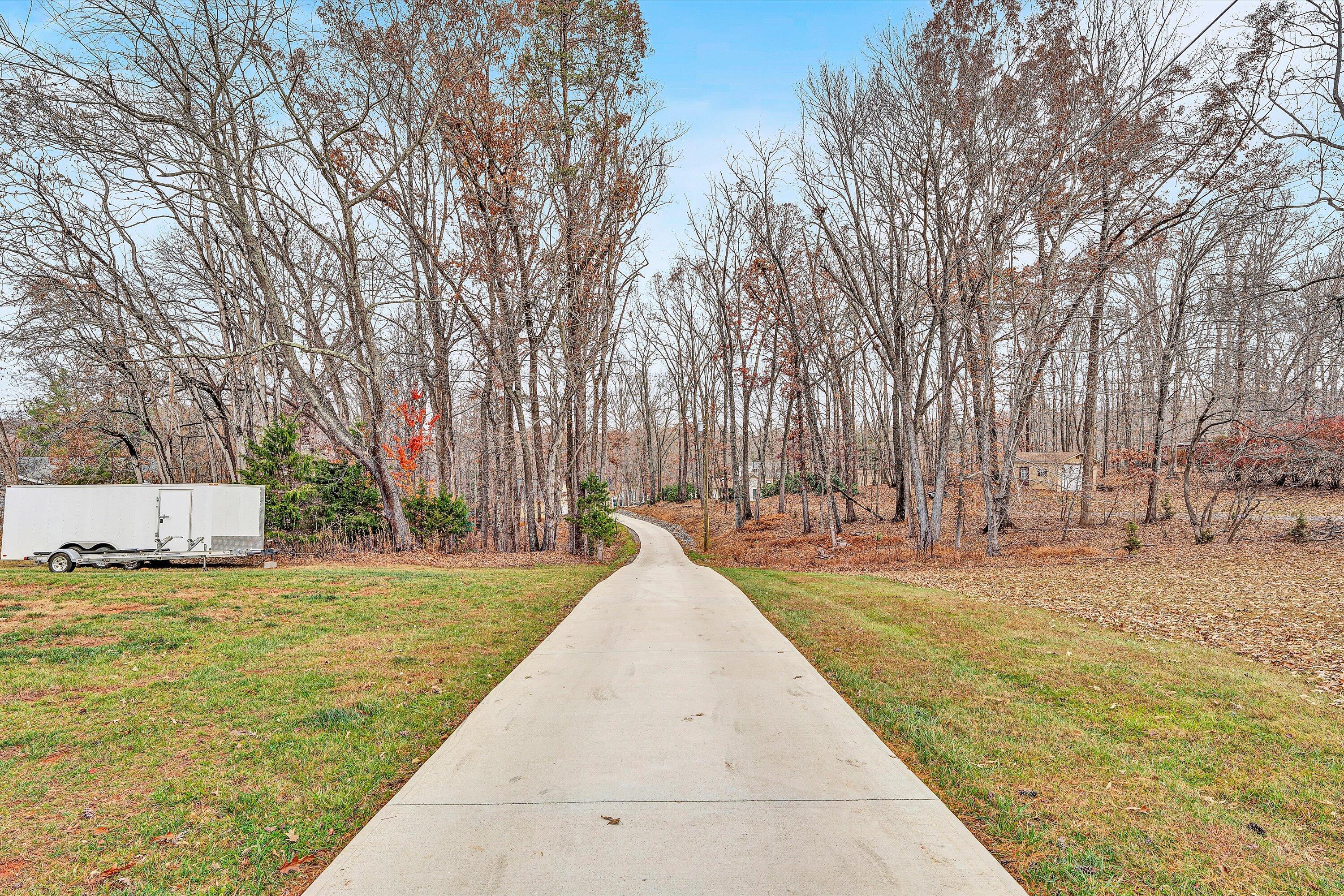 Wirtz, Virginia, 24184, United States, 5 Bedrooms Bedrooms, ,4 BathroomsBathrooms,Residential,Active,1998599