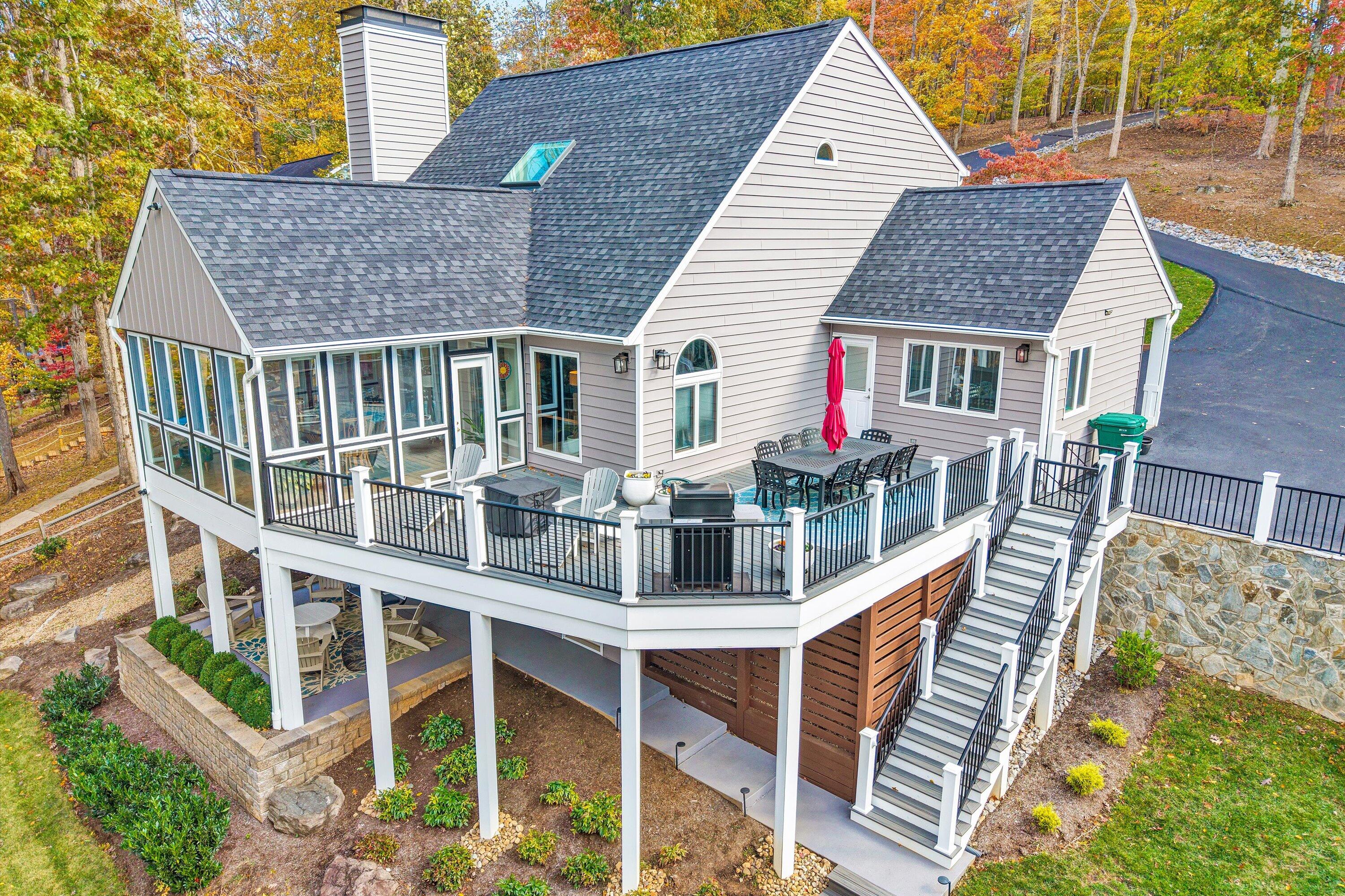 Moneta, Virginia, 24121, United States, 4 Bedrooms Bedrooms, ,4 BathroomsBathrooms,Residential,Active,1988441