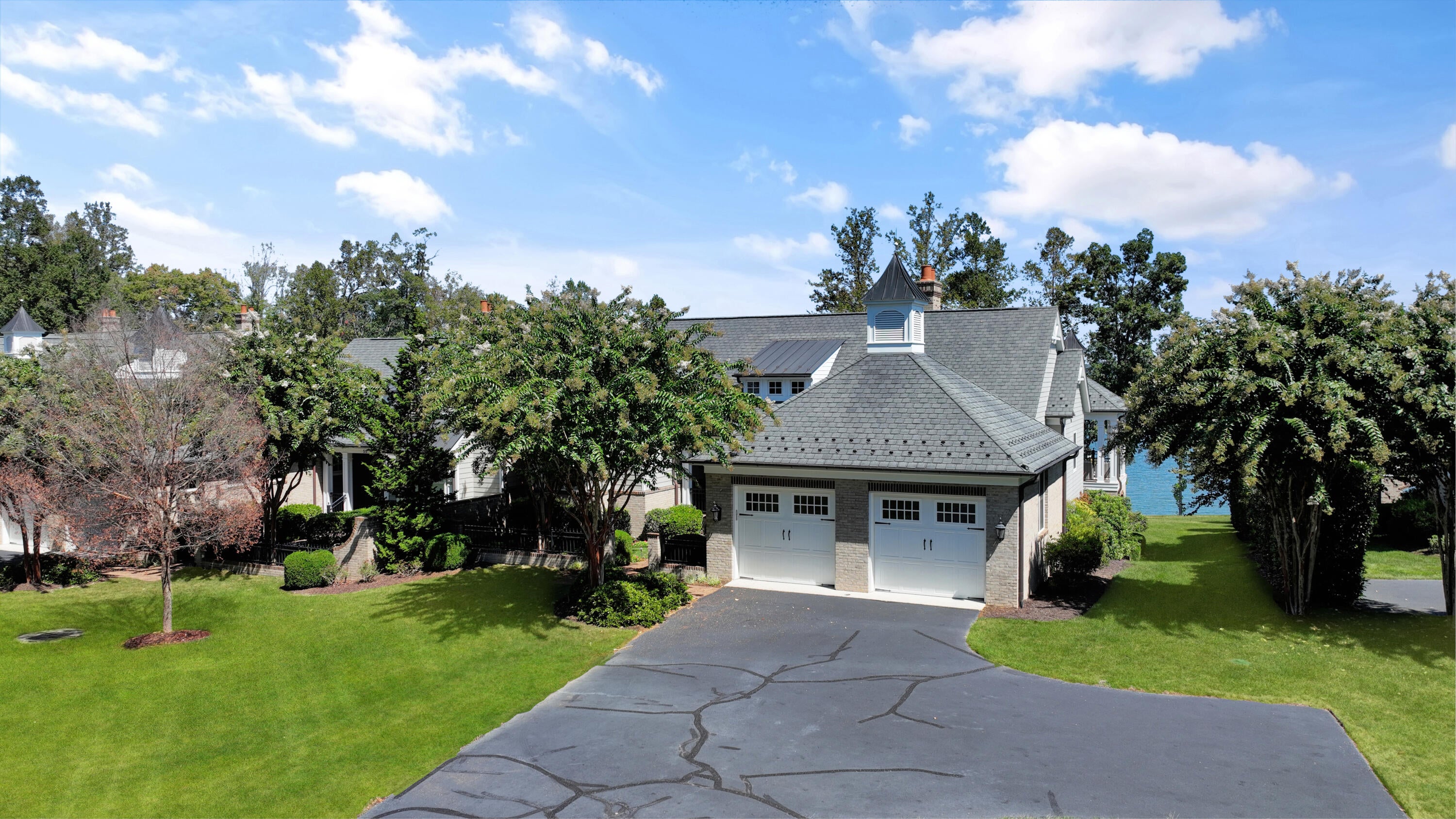 Penhook, Virginia, 24137, United States, 4 Bedrooms Bedrooms, ,5 BathroomsBathrooms,Residential,Active,1952443